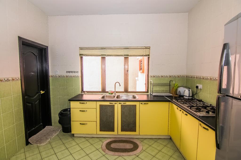 קוטה קינבלו Mts @ Marina Court Resort Condo חדר תמונה